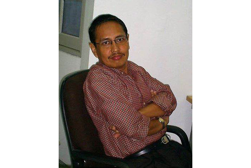 Membubarkan FPI