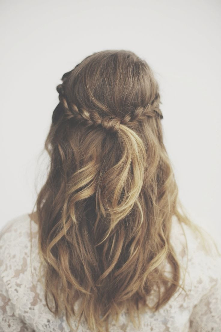 海外で大人気 簡単で可愛い アクセサリー要らずの ノットヘアー 解説動画アリ Dress Code Note