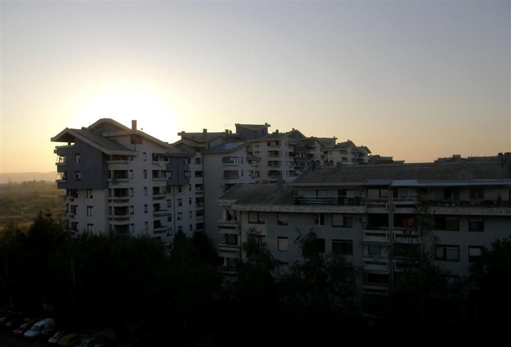 http://i493.photobucket.com/albums/rr299/volan-sk/14Large.jpg?t=1228077650