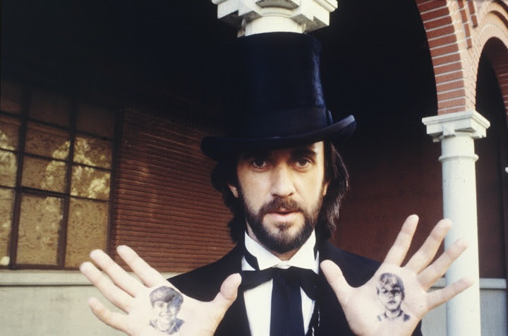 http://thepinksmoke.com/images/somethingwickedpryce.jpg