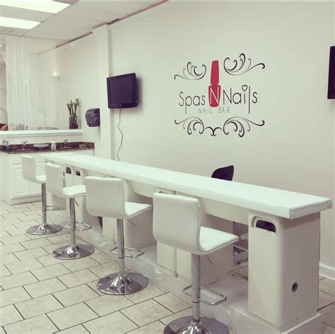 spas  nails trendy  modern nail salon nail bar