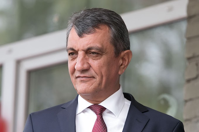 Поздравление полномочного представителя Президента Российской Федерации в Сибирском федеральном округе с Международным женским днём