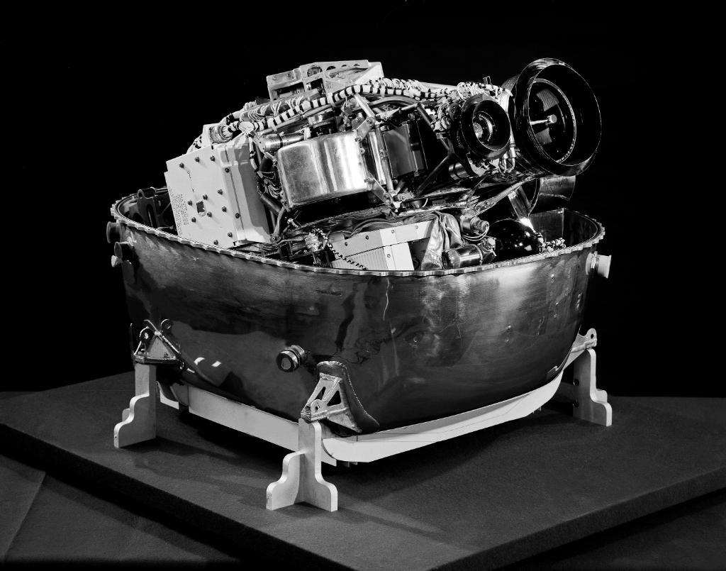 Aug14-1966-LunarOrbiter1