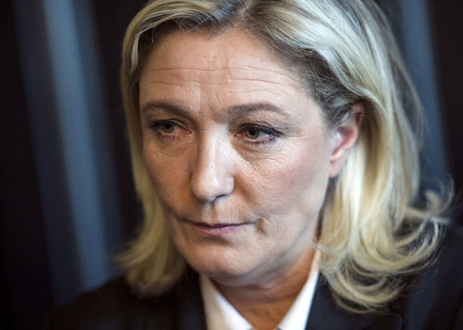 Marine Le Pen réélue présidente du Front national 