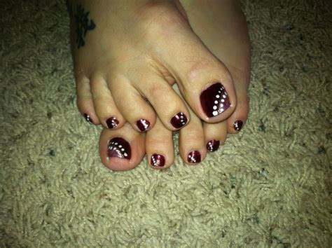 diy easy fall nail design     home burgundy