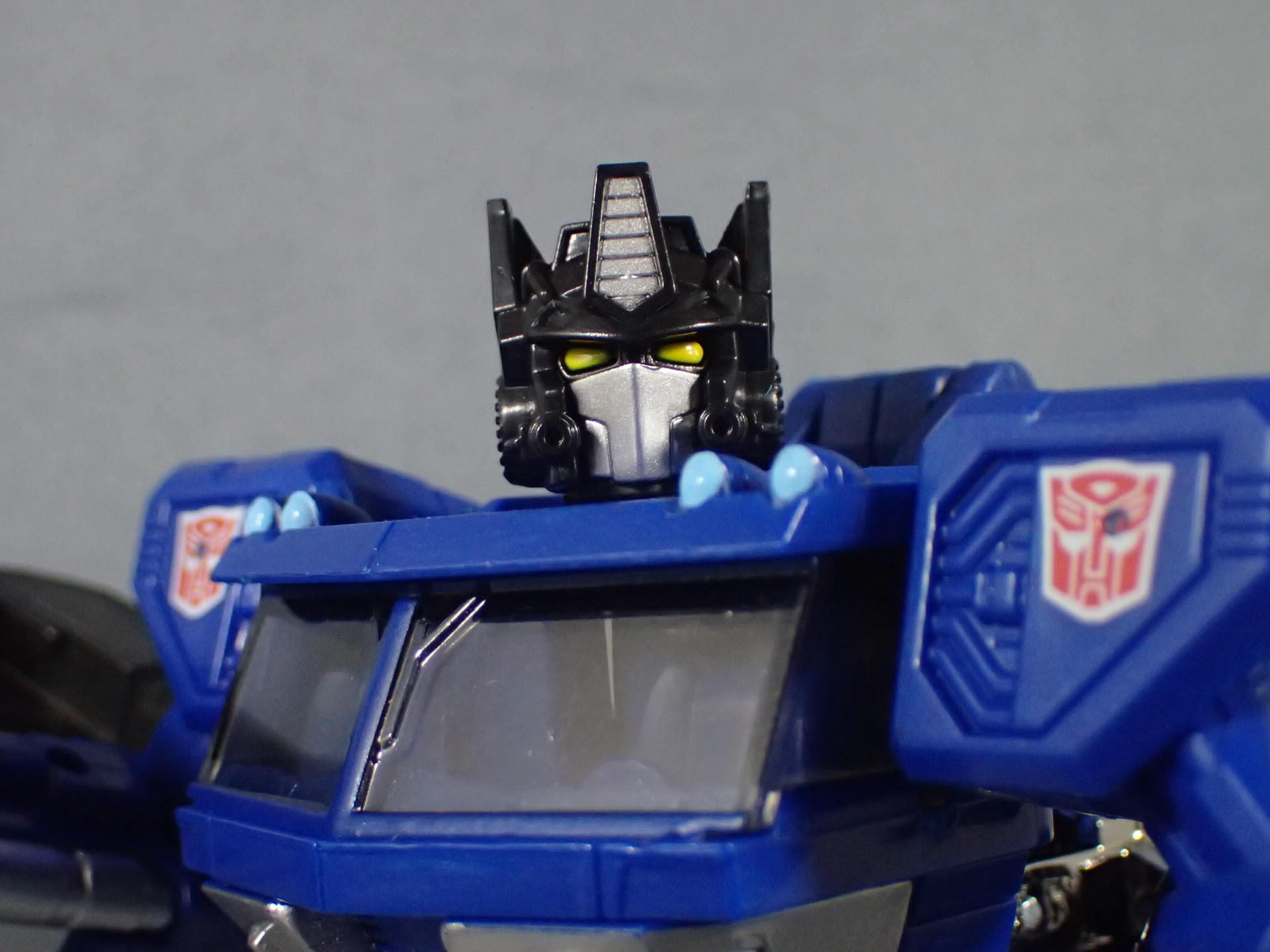 ひげひげな おもちゃの日常 誓いの蒼 E Hobby限定 トランスフォーマーレジェンズ マグナコンボイ