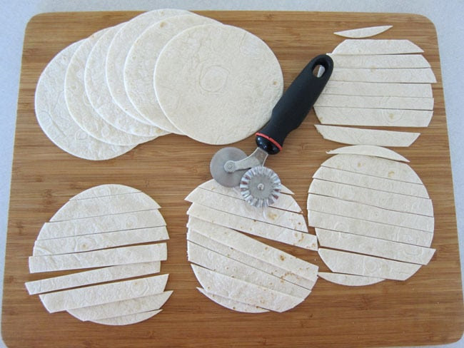 cut tortilla into strips