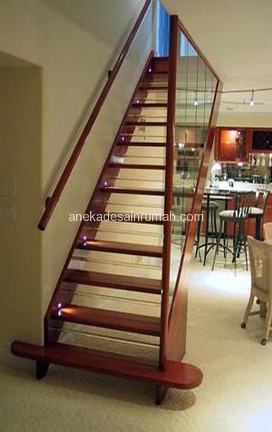 desanin tangga kayu dan besi minimalis modern dan 