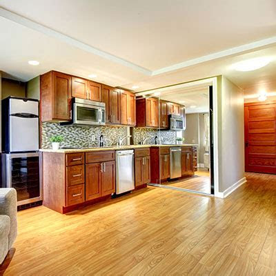 When you're in a rush to leave for work or coming home after a long day, few things are more frustrating than a garage door that doesn't open and close properly. itavi.ca, itavi, www. Itavi.ca, www. Itavi.com, www. Itavi