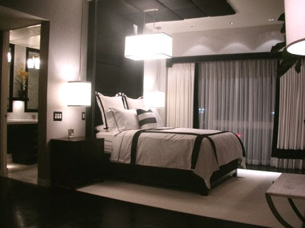 Modern Bedroom Design in Black and White