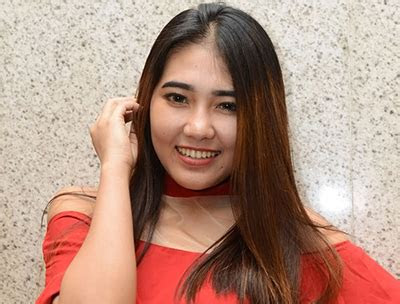 lirik lagu sayang  vallen versi indonesia versi