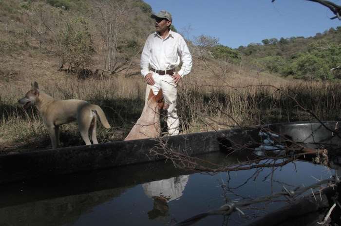 Gilberto Gómez Tinajero campesino de San Pedro y ex regidor, está en contra del proyecto Domo San Pedro por ser causante de enfermedades mortales y destructor de ecosistemas. Foto: VICE.com