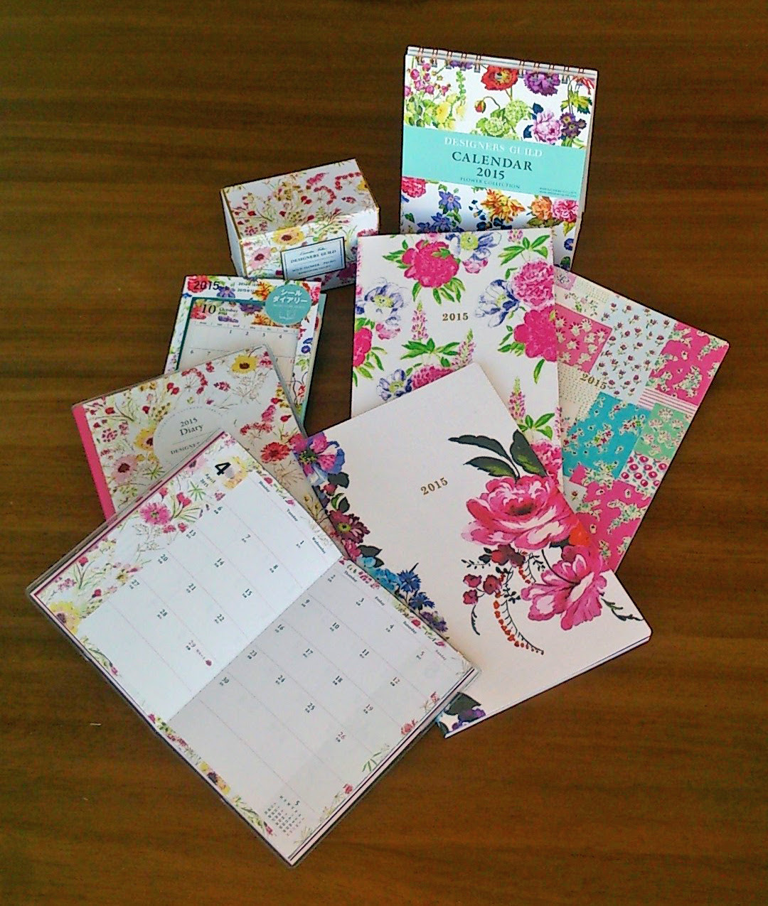 15 Diary Calendar 発売になりました News Event Designers Guild デザイナーズギルド