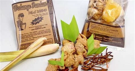 Resep bumbu pedas rica rica daging kambing khas jawa bisa menjadi alternatif bagi mereka yang gemar santapan daging kambing enak lezat. Wedange Pandan Mbah Darmo - Jahe Oven Minuman Tradisional
