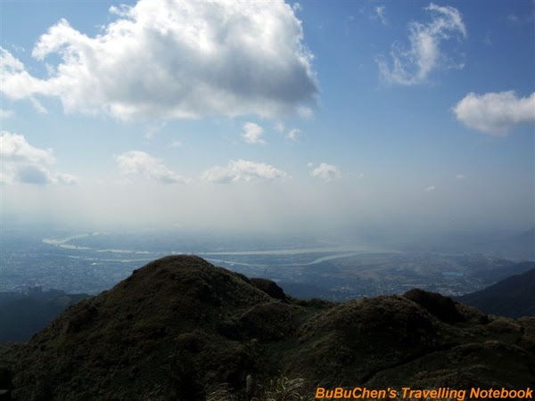 七星山主峰(台北盆地方向)