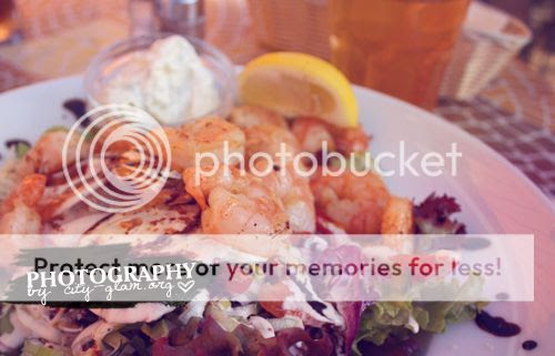 http://i402.photobucket.com/albums/pp103/Sushiina/salat2.jpg