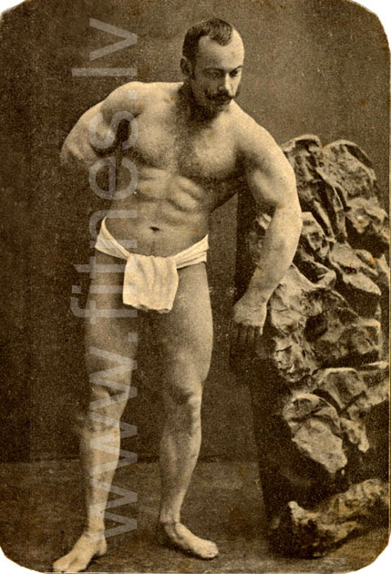 http://www.fitnes.lv/news/foto2/1_krilov.petr-005.jpg