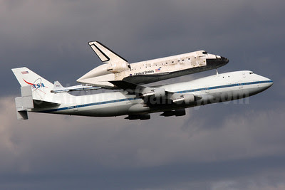 NASA Boeing 747-123 N905NA (msn 20107) + Discovery IAD (Brian McDonough). Image: 908218.