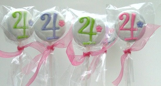 6 PERSONALIZED CHOCOLATE COVERED OREO LOLLIPOPS -1 Color -1 NUMBER OR LETTER -Birthday Party or Shower Favors