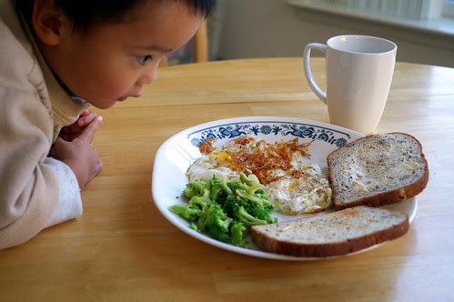 breakfast with boys using super takumar 35mm f/3.5