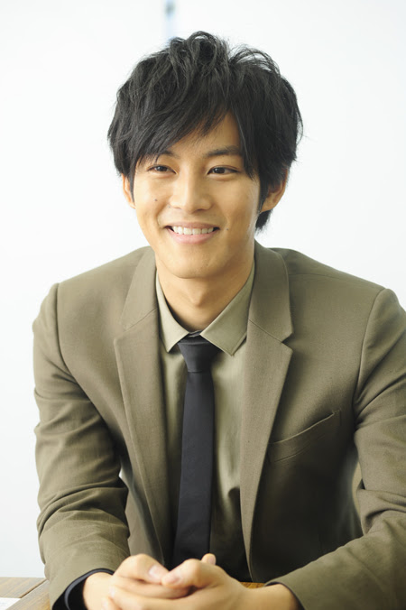 大人気イケメン俳優 松坂桃李のかっこいい画像をまとめました エントピ Entertainment Topics