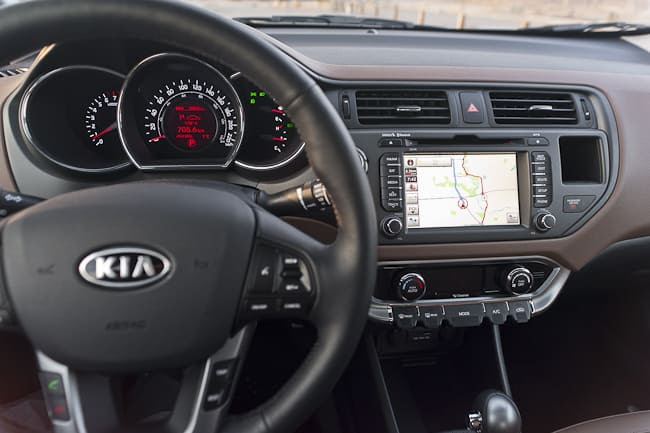12 Kia Rio Sx Sedan Review An Anomaly On Wheels