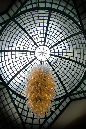 Budapest_FourSeasonsLobbyChandelier