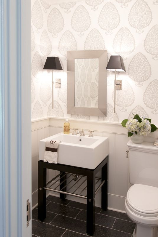 Good Life of Design: Very Small Bathrooms That Look Grande!