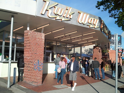 Oakland Kwik Way - Restaurant Legend Reopens by zennie62