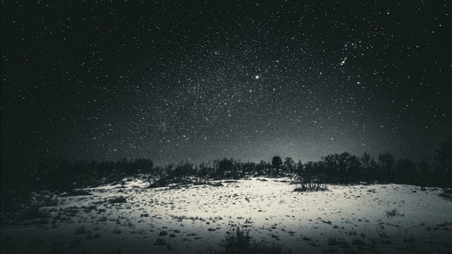 Enchant Your Desktop with These Starry Night Wallpapers