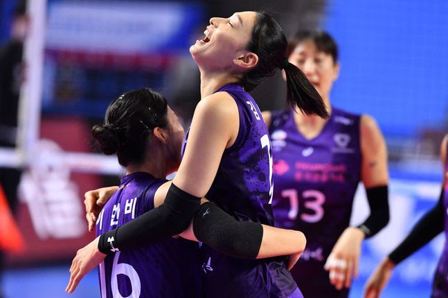 ê¹ì°ê²½ Vs ë¼ìë ë°