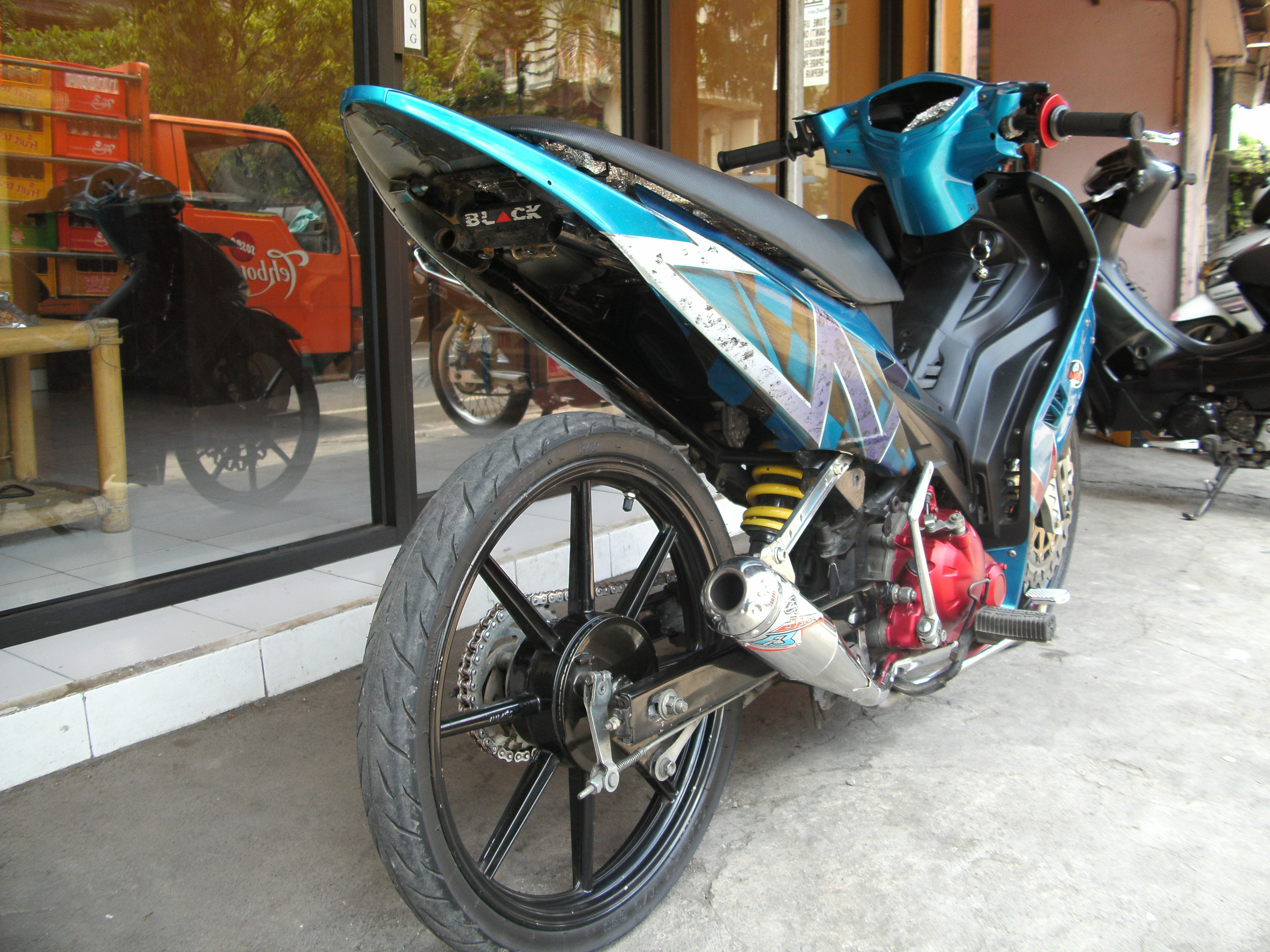 Kumpulan Ekor Variasi Motor Modifikasi Yamah NMAX