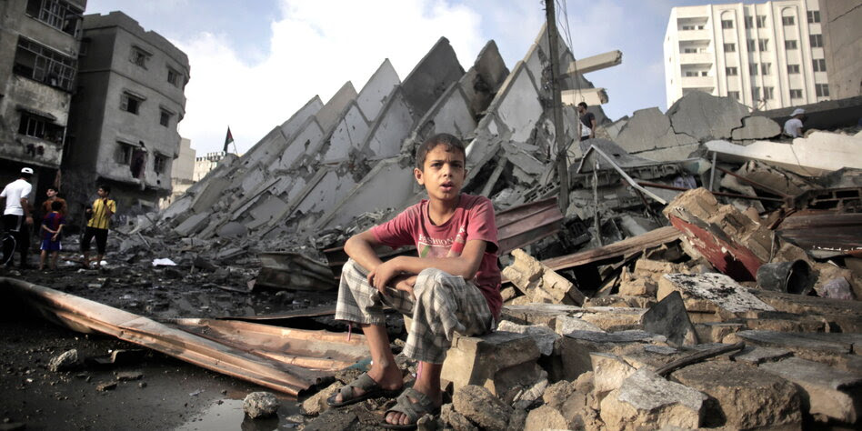 Krieg im Gazastreifen: Israel attackiert erneut Hochhäuser - taz.de