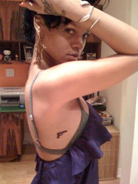 Rihanna's New Gun Tattoos - Celebrity Gossip 480x640