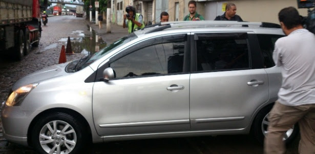Odílio Rodrigues acelerou o passo e deixou o local pelo estacionamento