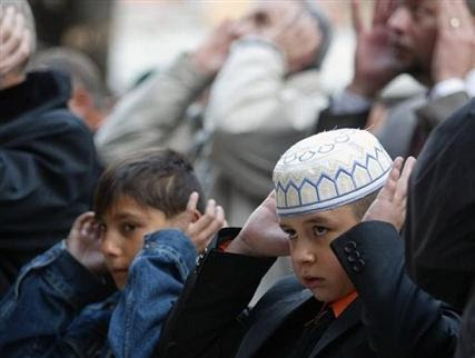 Rukun ketiga Shalat: Takbiratul Ihram