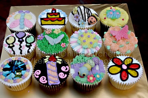 Sample: Basic Cupcakes Deco