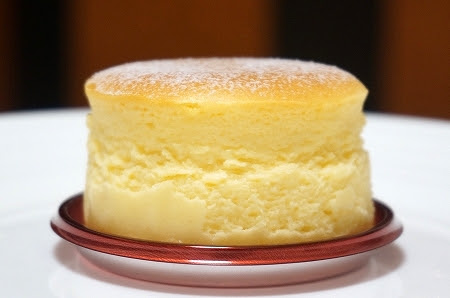 エスコヤマのチーズケーキを食べ比べてみました スイーツレポーターちひろのおいしいスイーツセレクション
