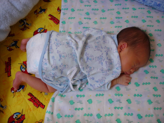 タイで赤ちゃんを寝かせる時「うつ伏せ」に・・  ぶっくまタイランド 