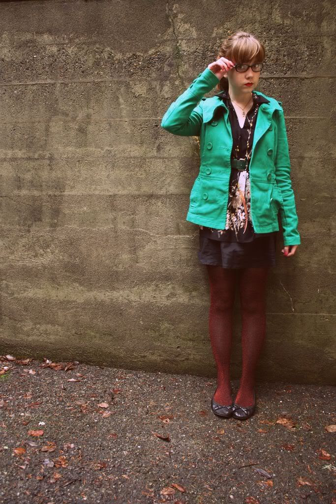 theclotheshorse, the clothes horse, fashion, style, secondhand, vintage, oriental, inspired, fall, coat, winter, red, green, black
