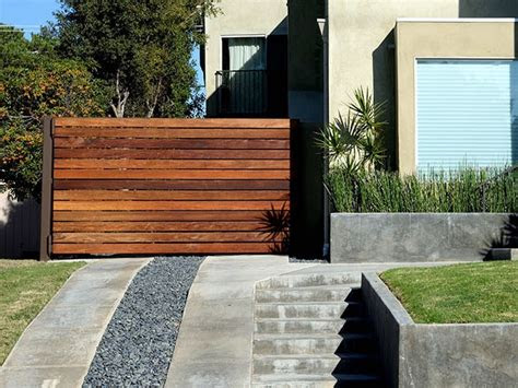 Of all the things that technology has afforded us, the garage door opener might be one of the most underrated technologies. Wooden Driveway Gates