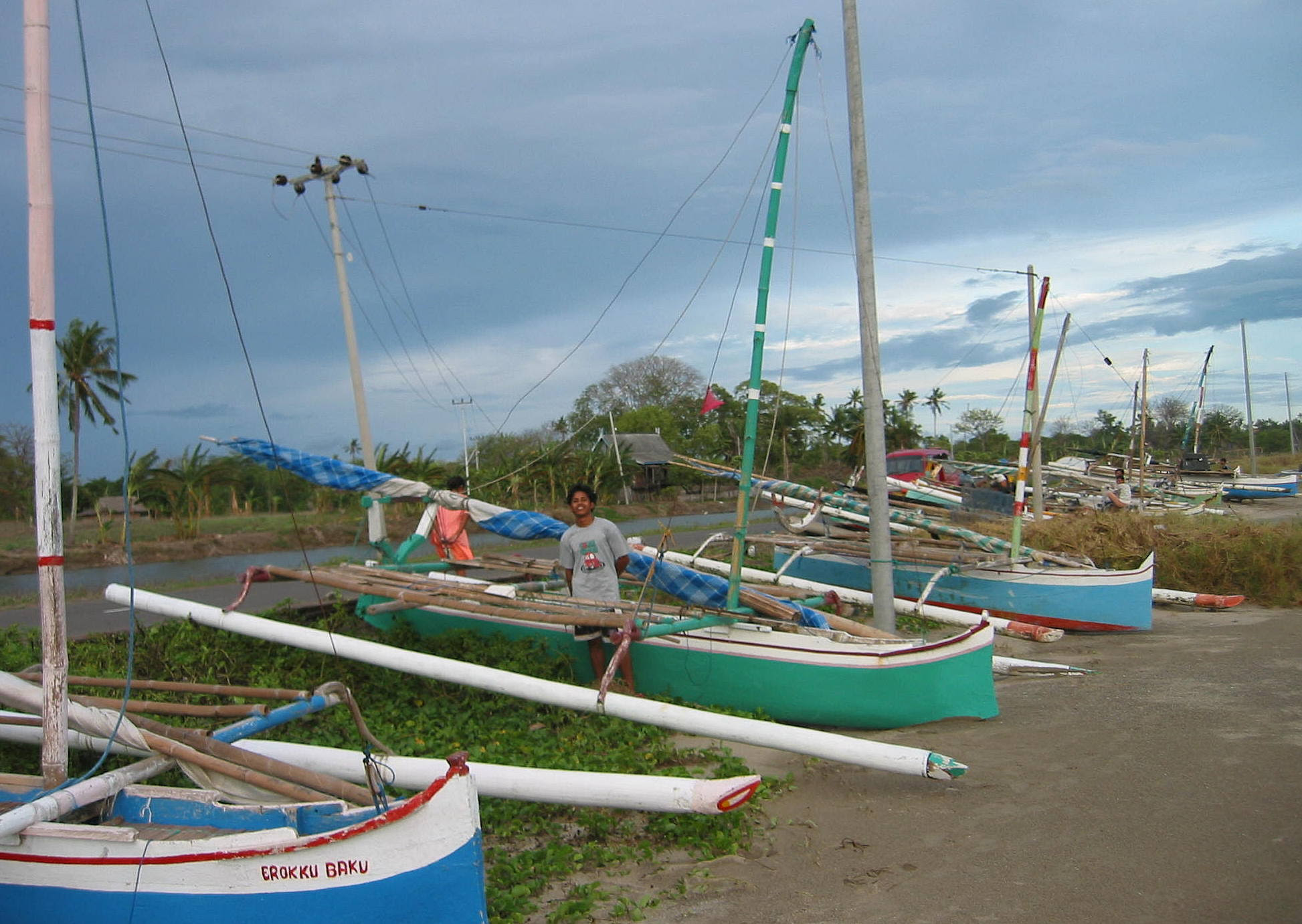 cedar strip solo outrigger canoe, 21 feet long - non-smart