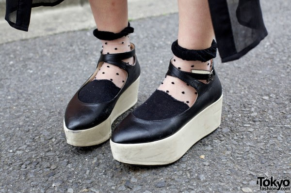 Emoda rocking horse shoes in Harajuku Emoda rocking horse shoes in Harajuku