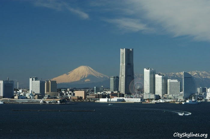 http://cityskylines.org/images/uploads/2012/05/yokohama-japan-77-skyline.jpg
