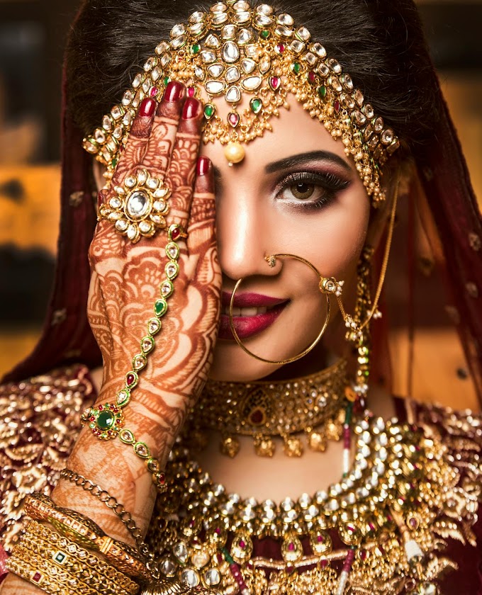 Indian Womens Most Popular Clothing Style And Design And Love Saree & Dresses- How They Are The Same,