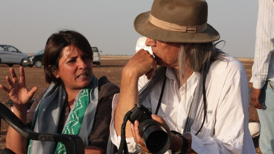 Leena Yadav durante el rodaje de "La estación de las mujeres"