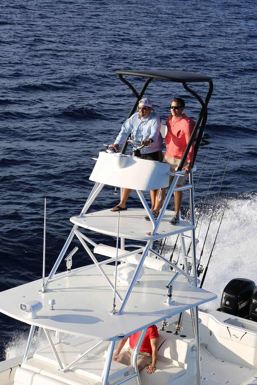 Center Consoles - 370Z Details - SeaVee Boats