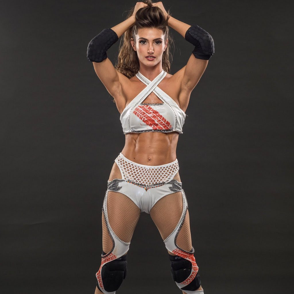 Amber Nova Online World Of Wrestling