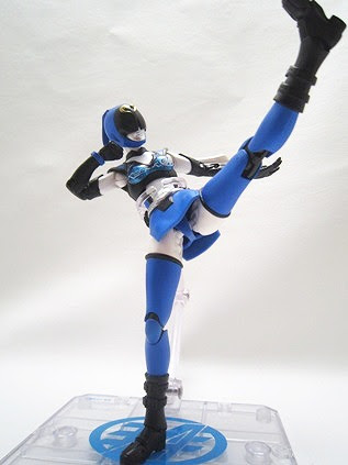 S H フィギュアーツ アキバブルー レビュー アメコミ 特撮 フィギュア情報ブログ Frc
