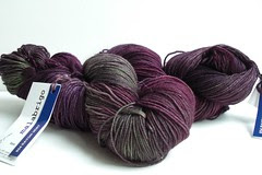 2 different shades of Malabrigo sock yarn, but very similar